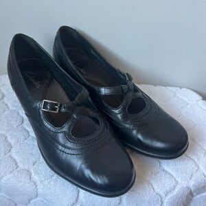 Clarks Mary Jane Pumps Ellanie Hope Black Size 9 Adjustable Buckle Leather